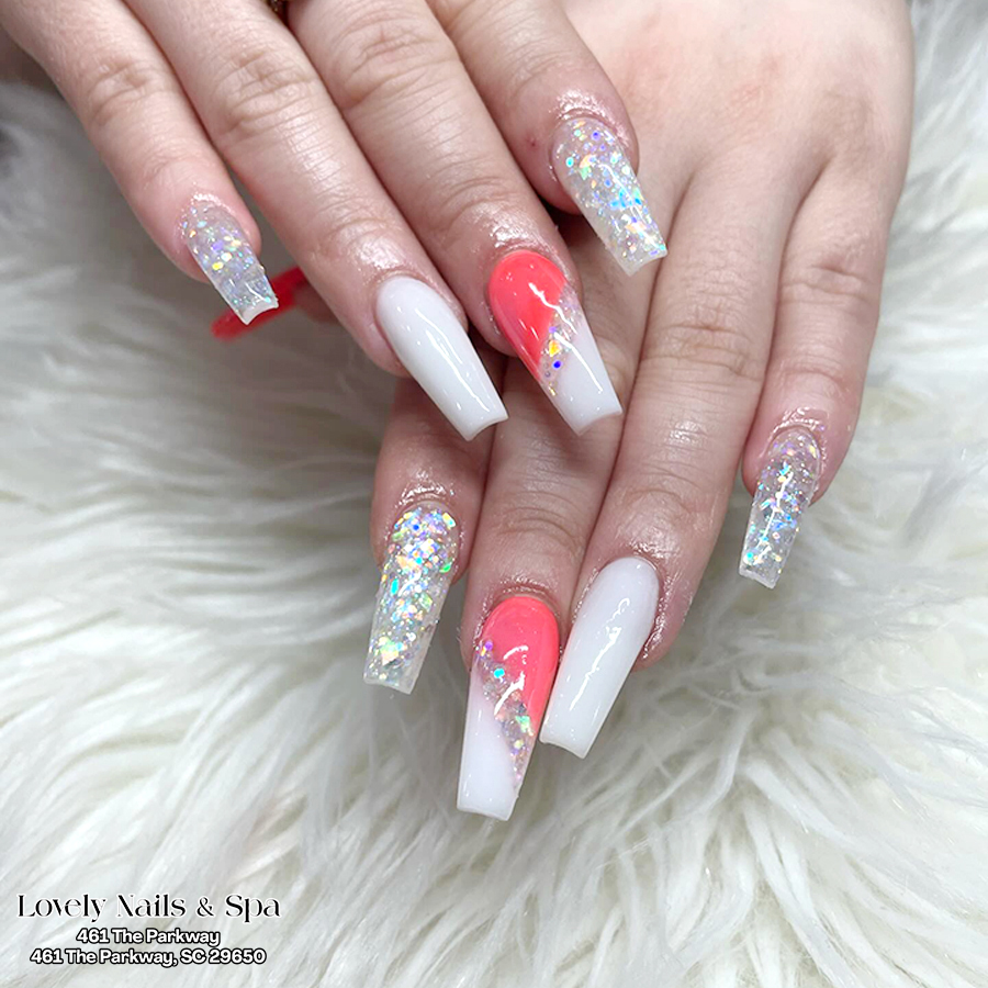 Lovely Nails & Spa nail photo 2